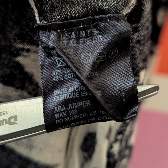 Allsaints Ara Ikat Black Cream Sweater Jumper Abstract Oversized Sharkbite VTG 8 - Picture 4 of 12